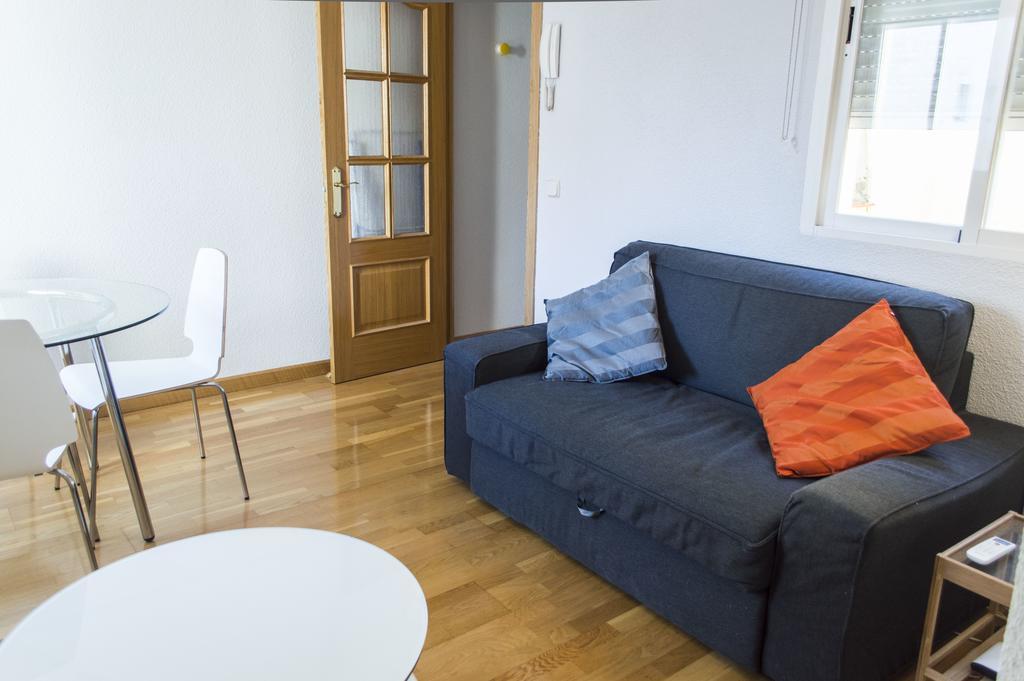 For You Rentals Reina Sofia Apartment Temporal Df21 Madrid Luaran gambar