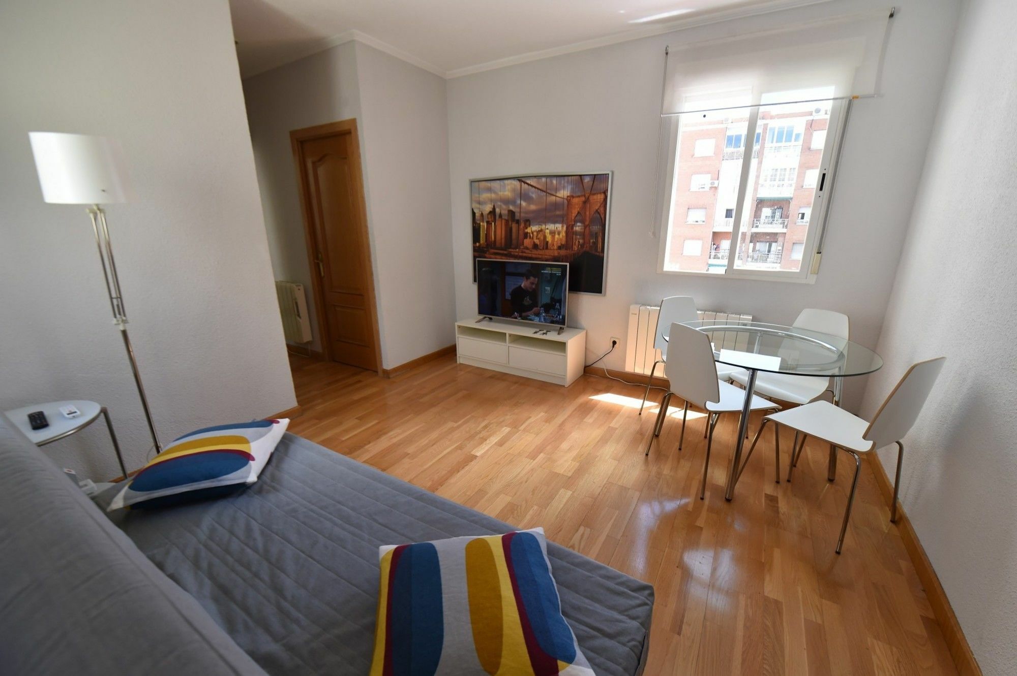 For You Rentals Reina Sofia Apartment Temporal Df21 Madrid Luaran gambar